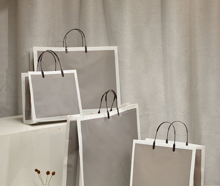 Hot Seller Plastic Shopping Bags Side Gusset Tshirt Bag With Custom Logo Gift Bags for Clothing and Shoes